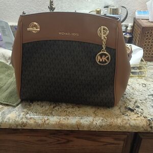 Michael Kors Brown Leather Detail